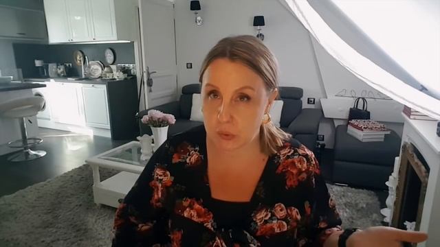 ФРАНЦУЖЕНКАМ ПЕНСИЯ В РАДОСТЬ