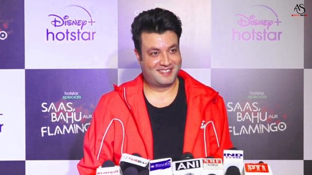 विक्की कौशल And  वरुण शर्मा आए Web Series " Saas Bahu Aur Flamingo" Screening Pe #vickykaushal