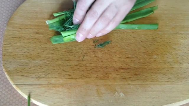 Вкусный салат с редиской и огурцом. Простой рецепт летнего овощного салата