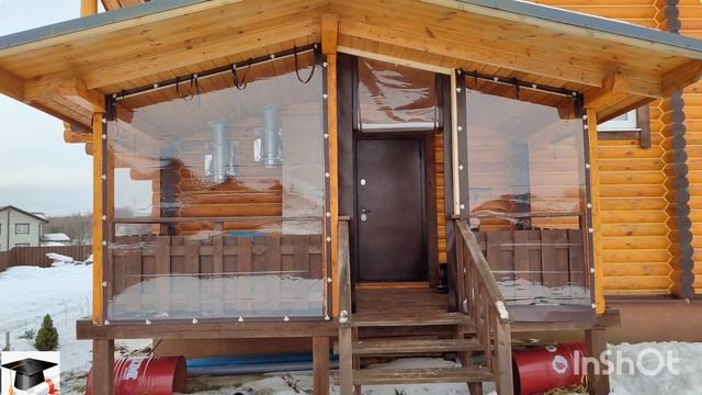 Рубленный дом. Крыльцо. Мягкие окна.