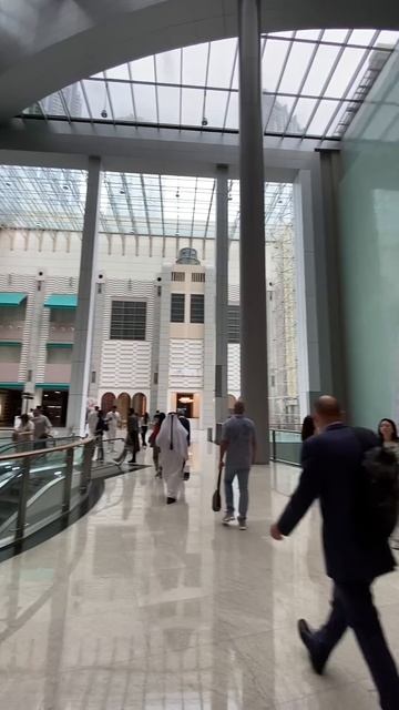 Водопад в Дубай-Молл/Dubai Mall Waterfall