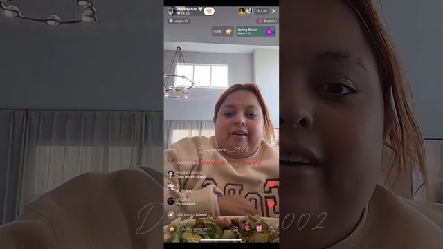 Shawty goes live with Los Gemelos