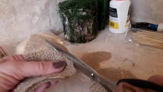 Пасхальная композиция из природных материалов.