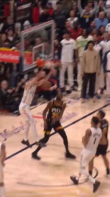 Nikola Jokic was diming on his historic night