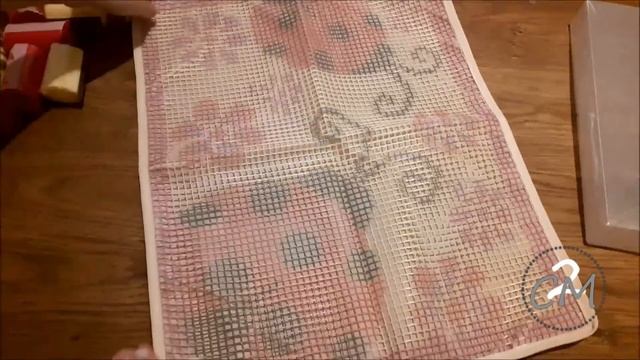 Unboxing 2 latch hook kits butterfly and ladybugs from Lovelifediy store on AliExpress
