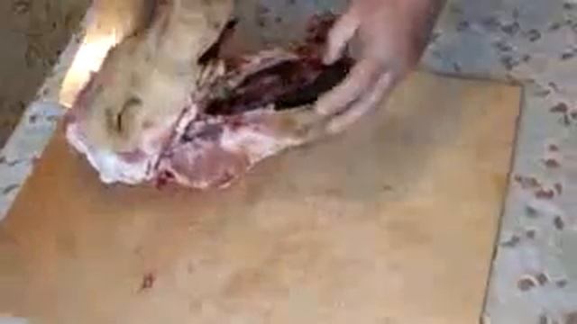 разделка свиной головы