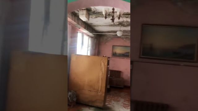 Дом культуры посёлке Солнечный Золотухинского зарос плесенью