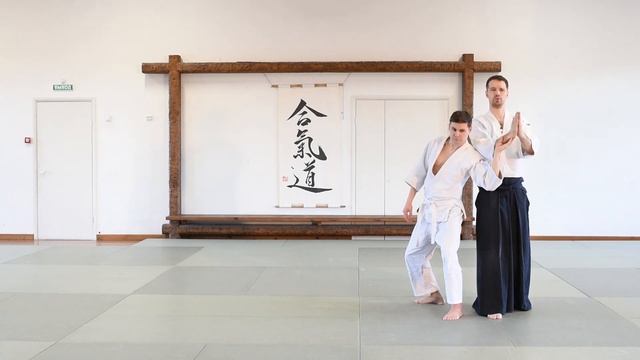 айкидо для новичков. Гьяку ханми кататэ дори - сихо нагэ (ура) | aikido. giaku hanmi - shihonage