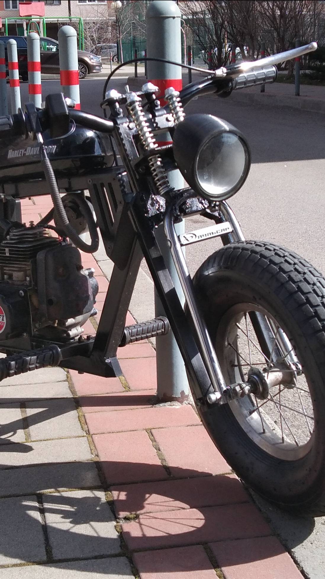 Harley Davidson Bobber (Zero Engineering) на "минималках"