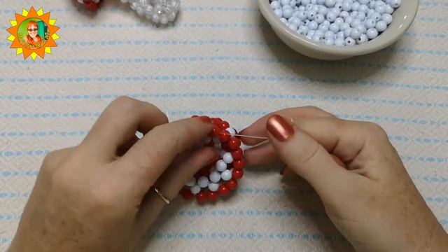 Как сплести грибок из крупных бусин - мастер-класс