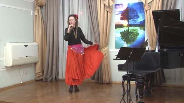 "ИСПАНСКОЕ БОЛЕРО" (В.Кьярра) - поёт Алла Иванушкина