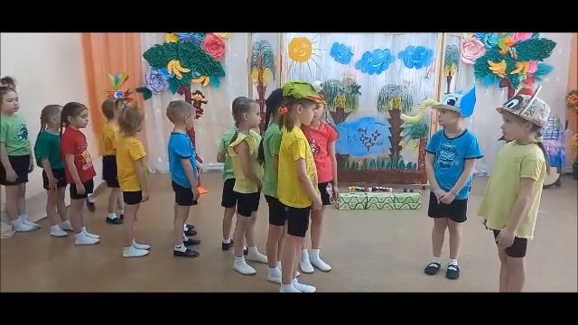 Спектакль "38 попугаев".