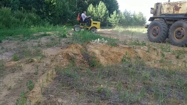 мини-трактор, переломка продолжаем испытание.