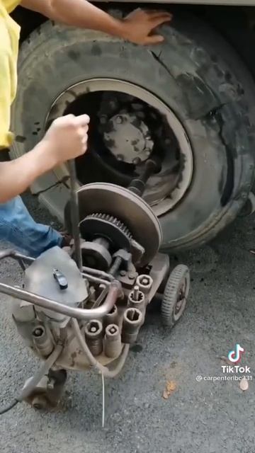 Шуруповерт для ПК колёсного трактора