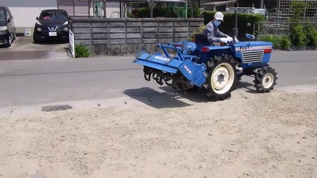 Японский дизельный  мини трактор ISEKI TU1700