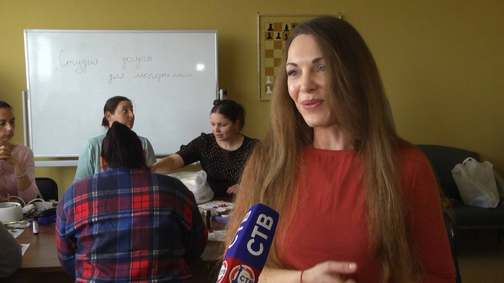 В Каче организовали творческое мероприятие для молодых мам