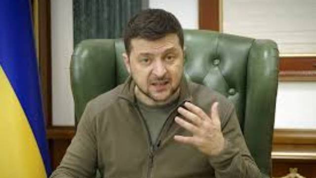 Президент Украины признал ошибку в выборе одежды на мероприятии