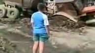 Смех. Юмор. Приколы на тракторах.