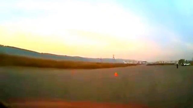 Проверка полеуретанлвых салентблоков. Гавным гавно. А распорка помогла.