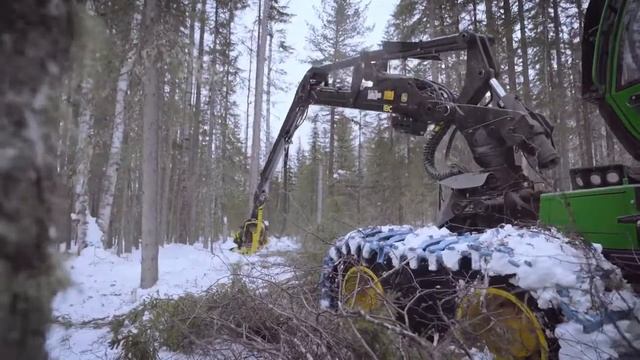 Интеллектуальная система управления манипулятором IBC на харвестере John Deere 1270G