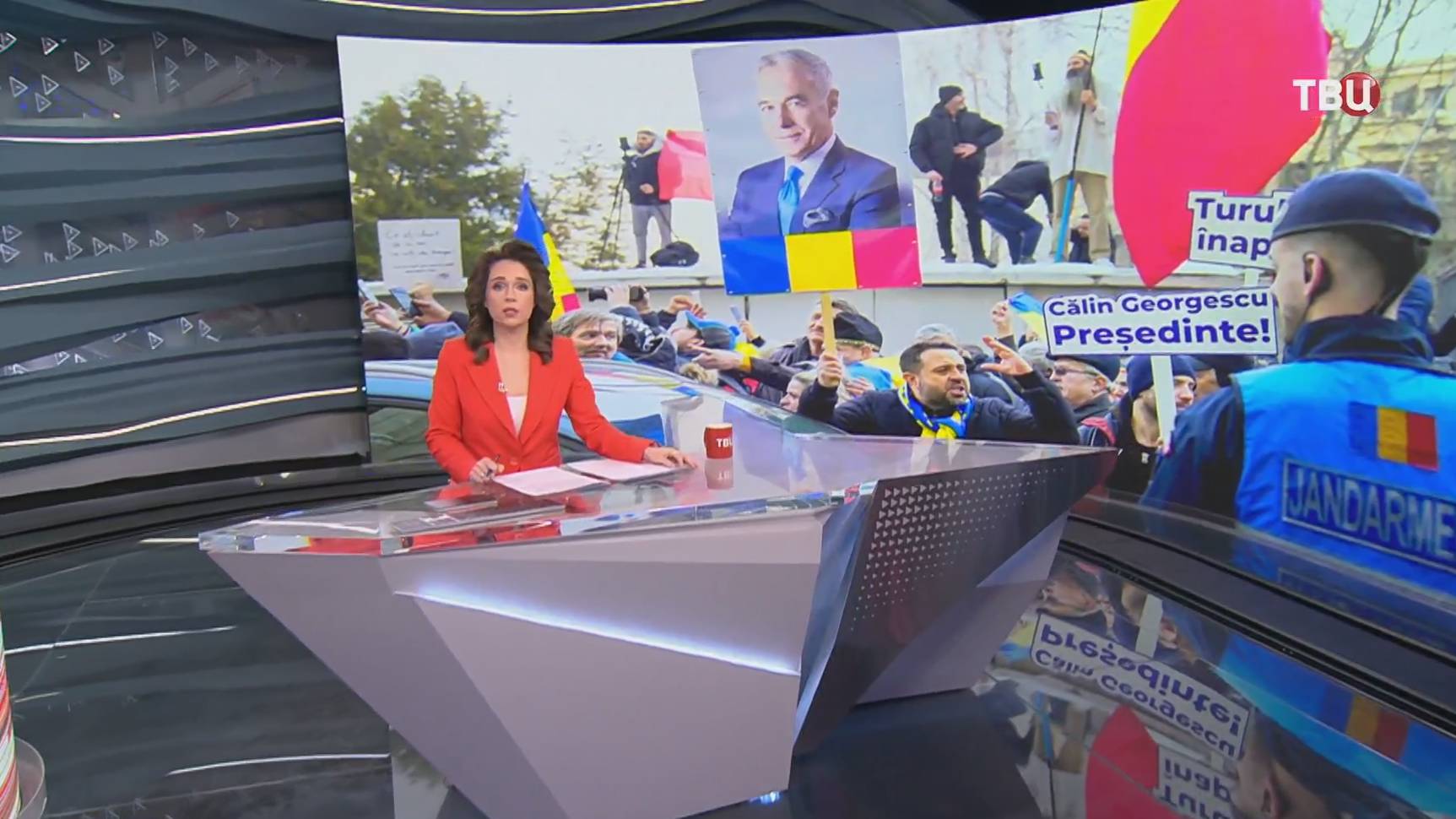 Массовые протесты всю ночь продолжались в Бухаресте / События на ТВЦ