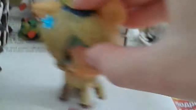 Lps сериал младшая сестра домаработница 1 серия 😦