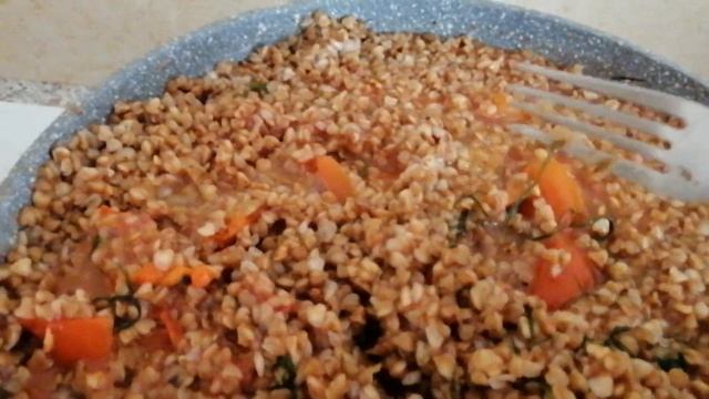 .гречка жарится