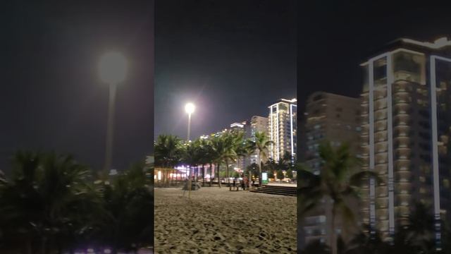 Danang Beach Night Walk,, Mar 3, Seoul Travel Walker.