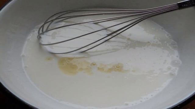 Десерт из кефира с шоколадом