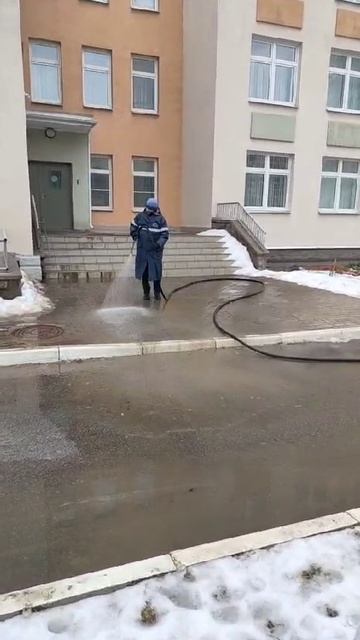 Очистка брусчатки от песка