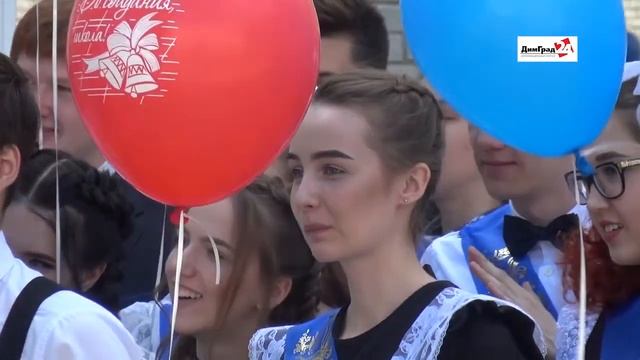 В школах Димитровграда прозвенел последний звонок