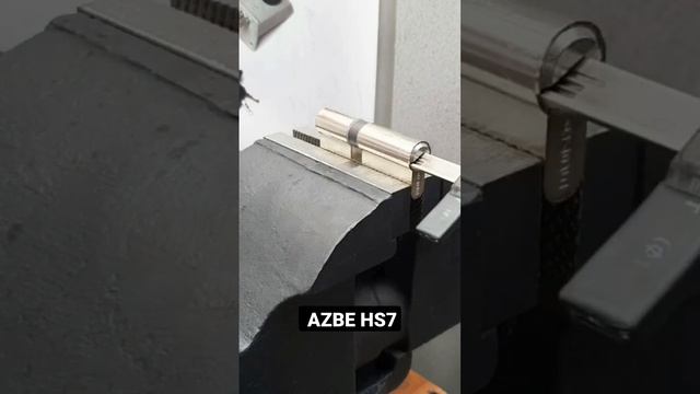 Вскрытие замка AZBE HS7 #lockpicking #отмычка #lockpick #azbe #Medvejatnik.com.ua