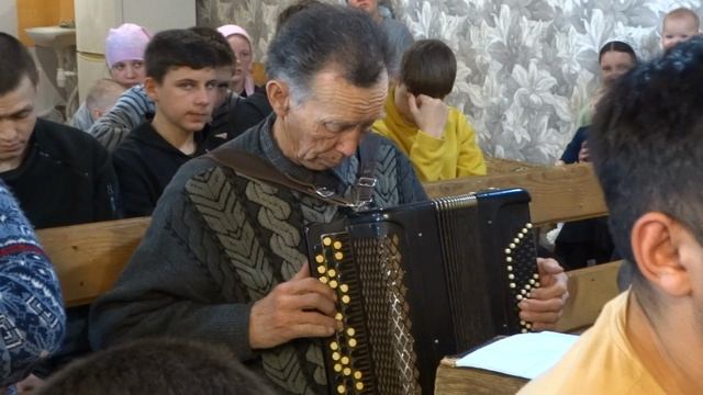 Христианская песня "Жизнь задает задачи сложные..."