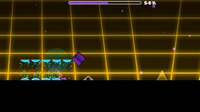 Я наконец-таки вернулся в geometry dash чтобы пройти хотя бы один уровень