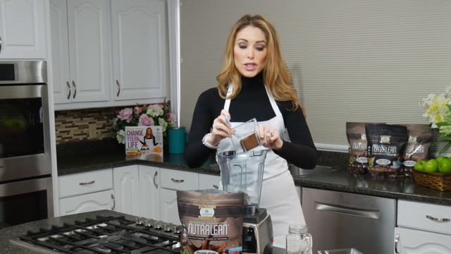 Chocolate Avocado & Chia Smoothie  - Protein Treats By Nutracelle