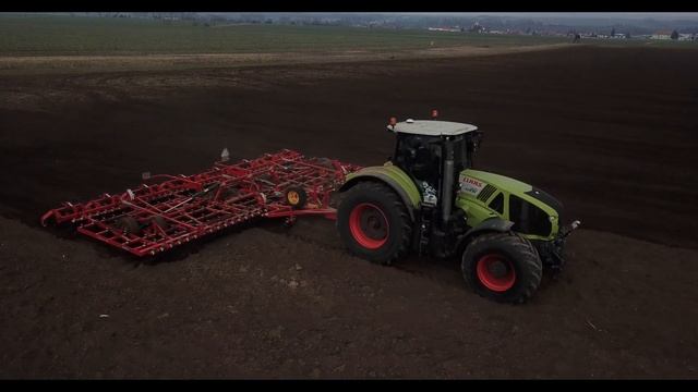 Farma u Tří dubů-Příprava 2023-Claas Axion 950-Väderstad NZ Aggressive 1000