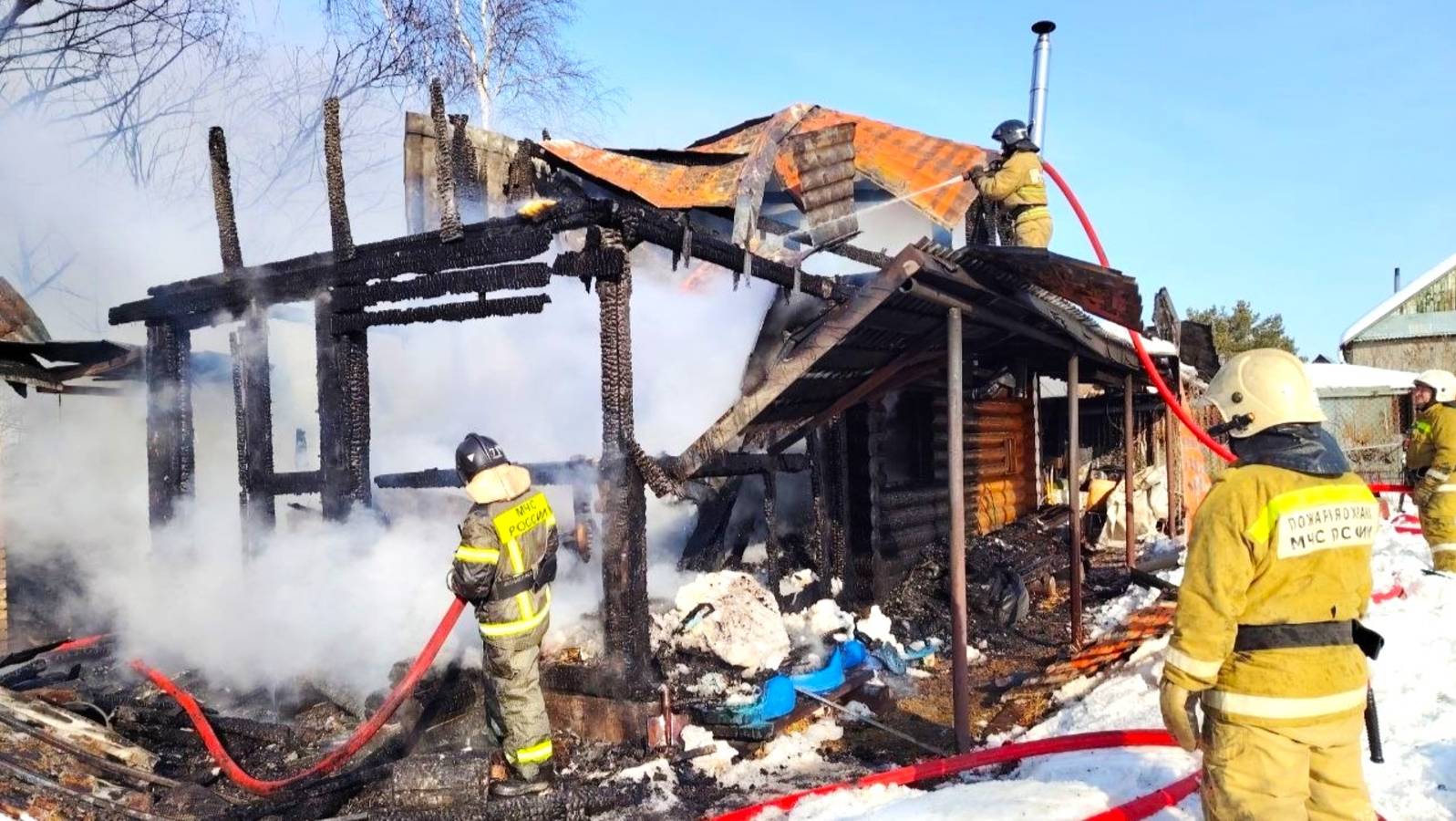 Урайские дачники пострадали от пожаров