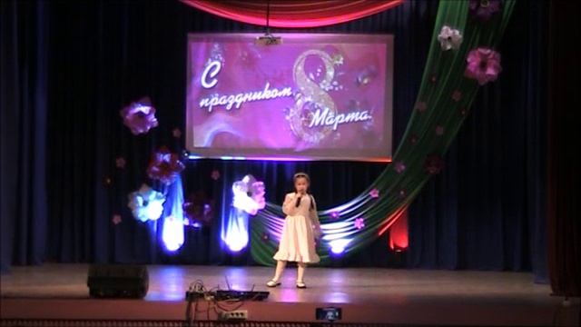 Наша  мама Страхова Арина