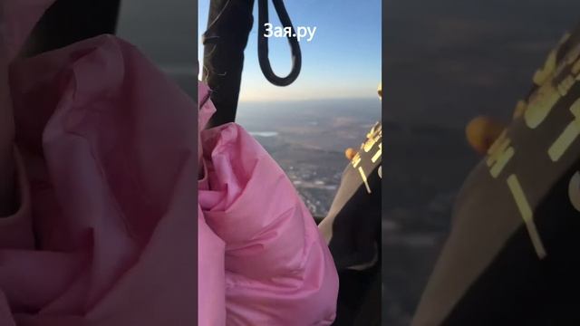 Певица Пелагея с дочерью полетала на воздушном шаре