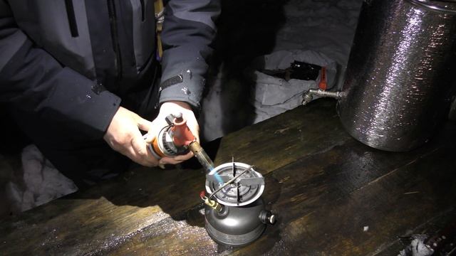 Консервируем щуку в автоклаве. Трудовая рыбалка. Карельская изба.