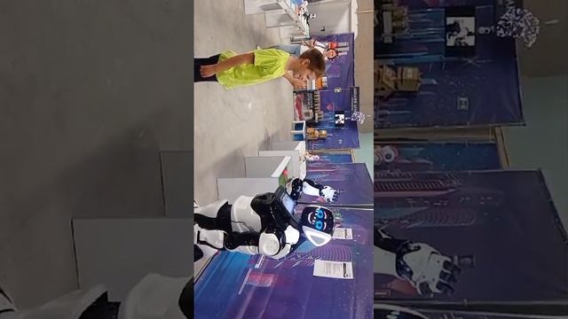Выставка роботов