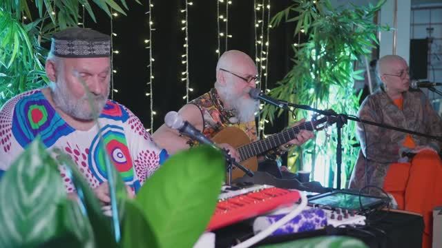 Китайский джаp: Бронислав Виногродский, Ян Бедерман и Эльза Виногродская