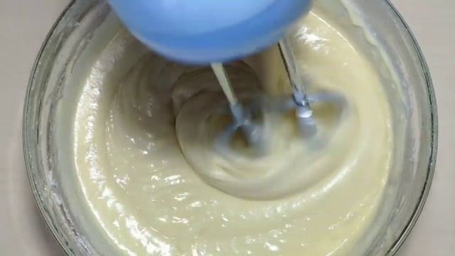 Домашний Простой Пирог с Ягодами на Кефире ! Вкусная, Быстрая Выпечка к Чаю