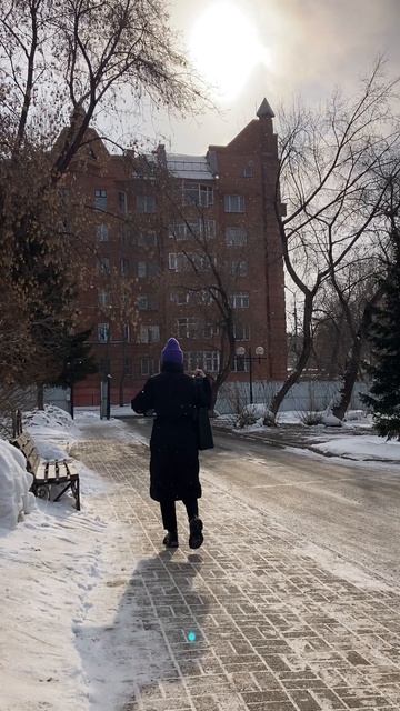 Весенняя снежная погода)