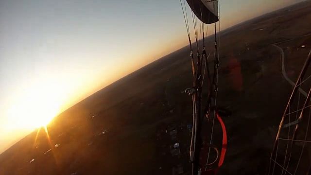 2020-05-02 Полёты на Параплане в Нижегородсеой области, с.Учуево-Майдан,Мир,Труд, Май!