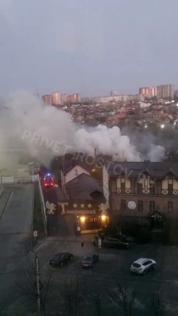 БАНИ В ОГНЕ: на Темернике произошёл пожар в банном комплексе. 🔥