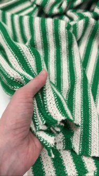 Фактурный трикотаж Missoni в полоску. Цвет изумрудный зелёный/молочный