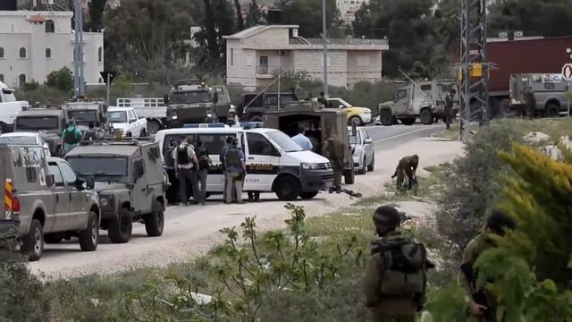 Un Palestinien tué après avoir poignardé deux soldats israéliens