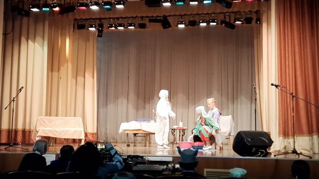 ТРИ СЕСТРЫ