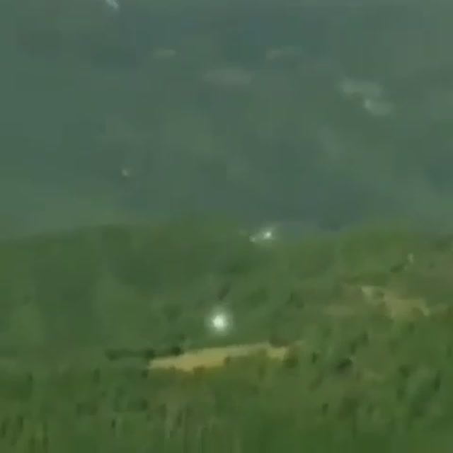 Странный светящийся объект.